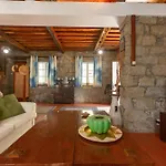 Hébergement de vacances Entre A Pedra E O Mar Faial da Terra