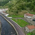 Hébergement de vacances Entre A Pedra E O Mar Faial da Terra