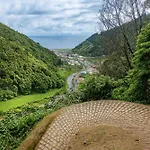 Entre A Pedra E O Mar Hébergement de vacances Faial da Terra
