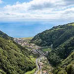 Hébergement de vacances Entre A Pedra E O Mar