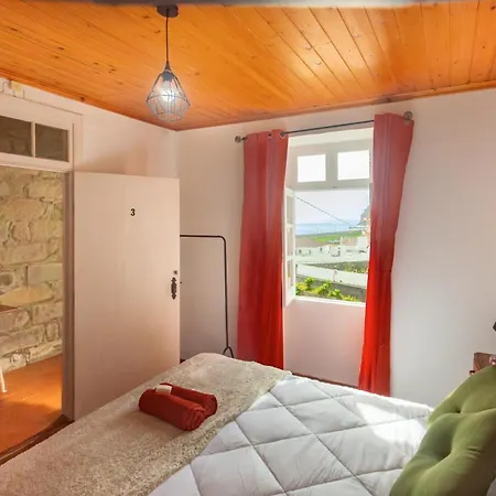 Entre A Pedra E O Mar Tatil Evi Faial da Terra