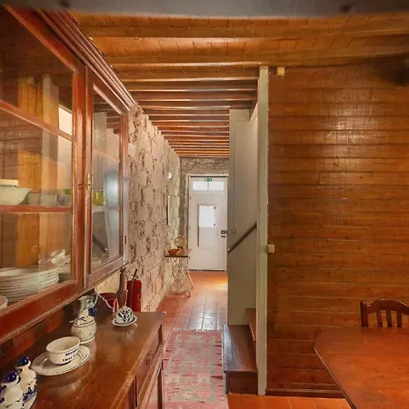 Holiday home Entre A Pedra E O Mar Faial da Terra