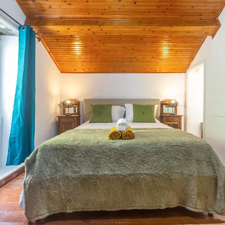 Entre A Pedra E O Mar Holiday home Faial da Terra