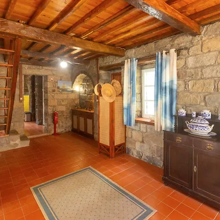 Entre A Pedra E O Mar Holiday home