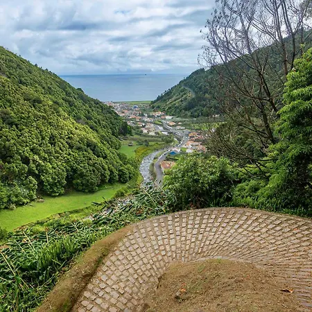 Entre A Pedra E O Mar Holiday home Faial da Terra