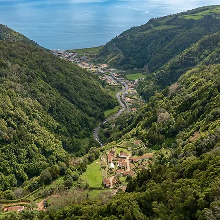 Entre A Pedra E O Mar Holiday home