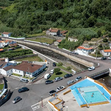 Entre A Pedra E O Mar Holiday home