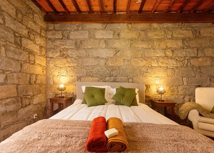 Entre A Pedra E O Mar Faial da Terra