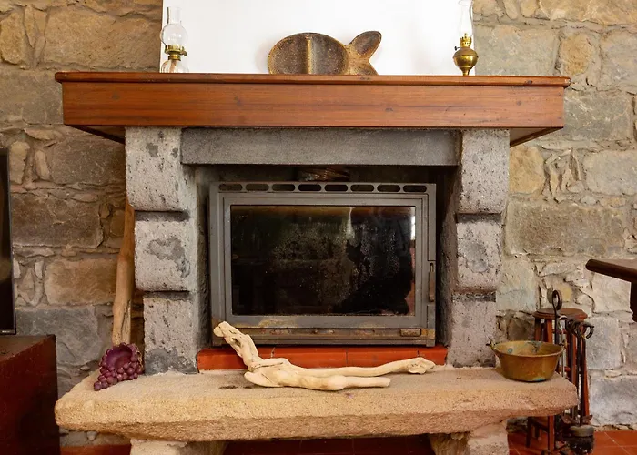 Entre A Pedra E O Mar Faial da Terra