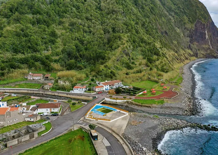 Entre A Pedra E O Mar * Faial da Terra
